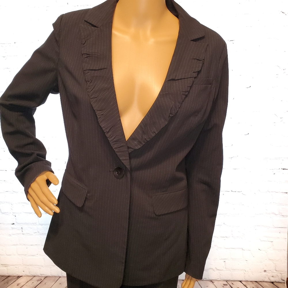 CAbi ruffle label black pinstripe pant suit - Picture 2 of 8